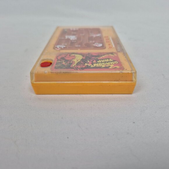 Tomy America Pocket Games Dragon Trap Working 70'S VINTAGE GREAT CONDITION!!! - Picture 4 of 8